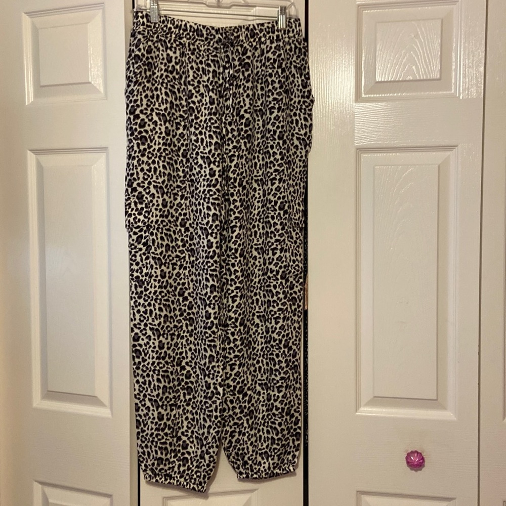 Women’s Cheetah Joggers